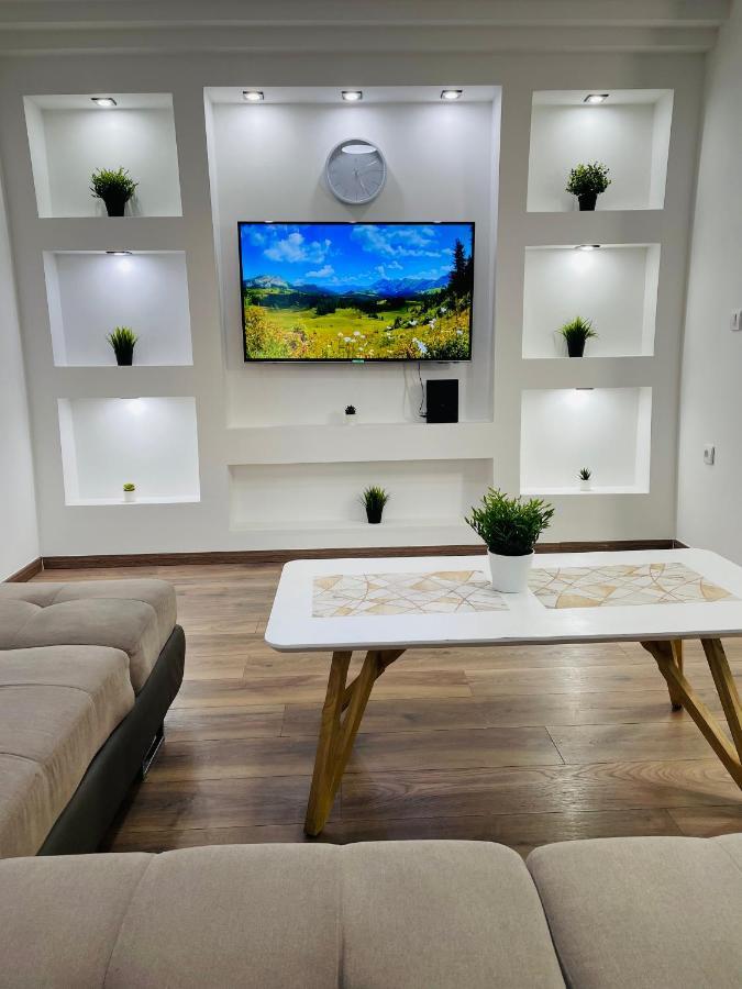 Muki Apartments Surčin Exteriér fotografie