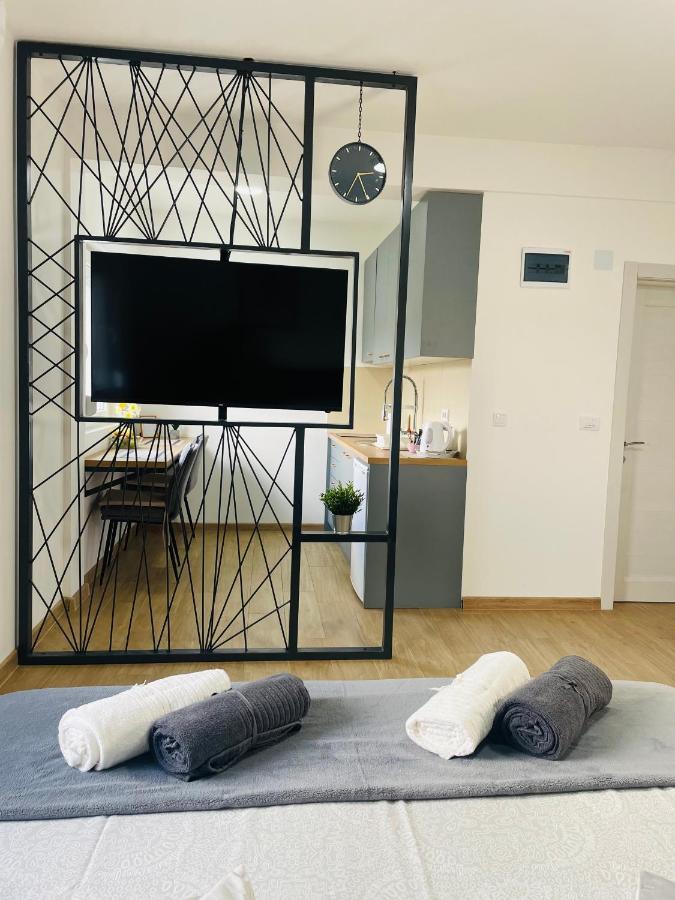 Muki Apartments Surčin Exteriér fotografie